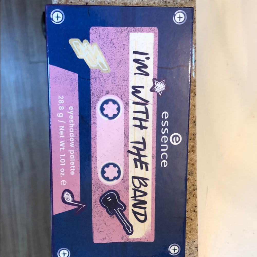 Brand new essence palette